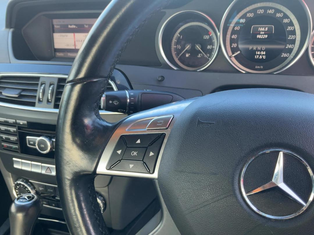Photo '29' of Mercedes-Benz C200