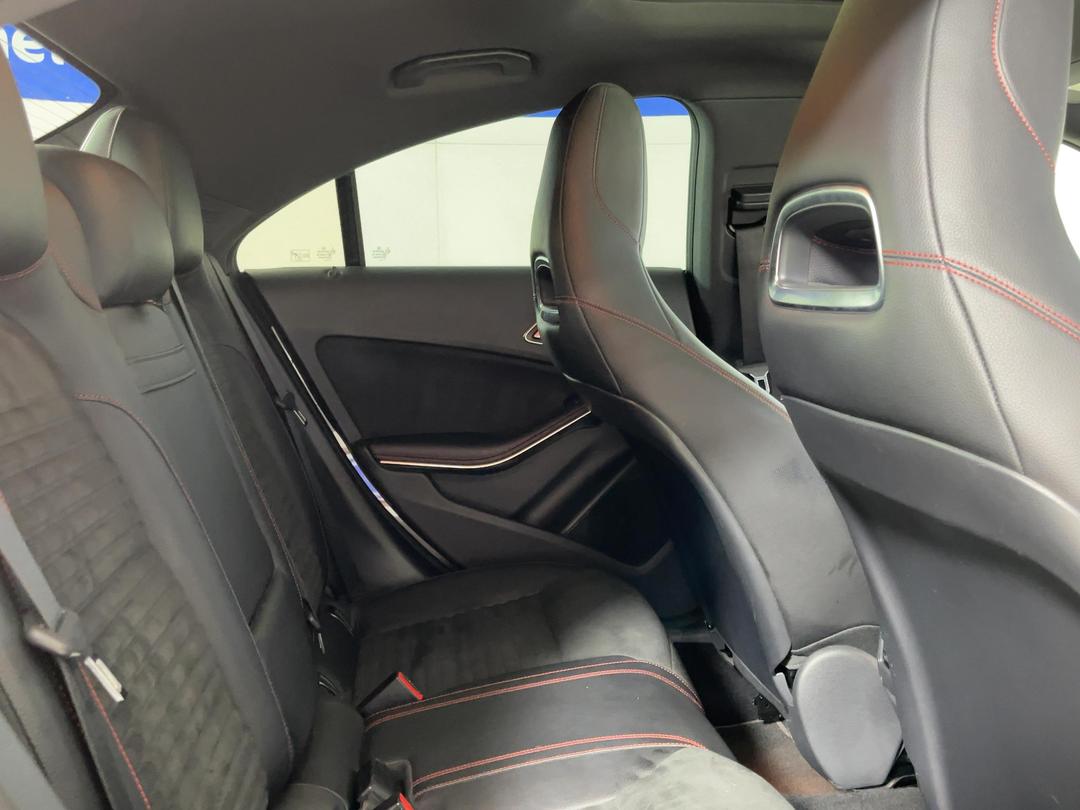 Photo '20' of Mercedes-Benz CLA