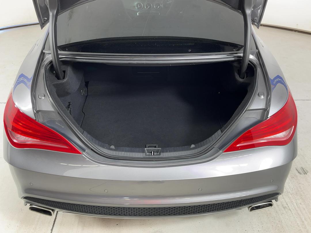 Photo '14' of Mercedes-Benz CLA