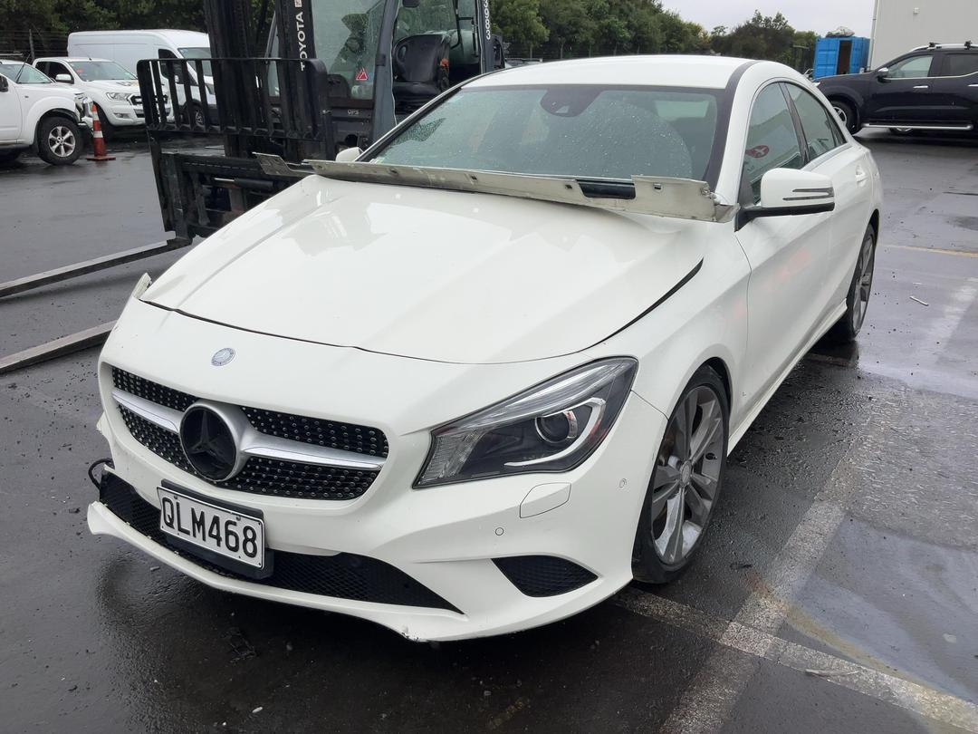 Photo '2' of Mercedes-Benz CLA 180