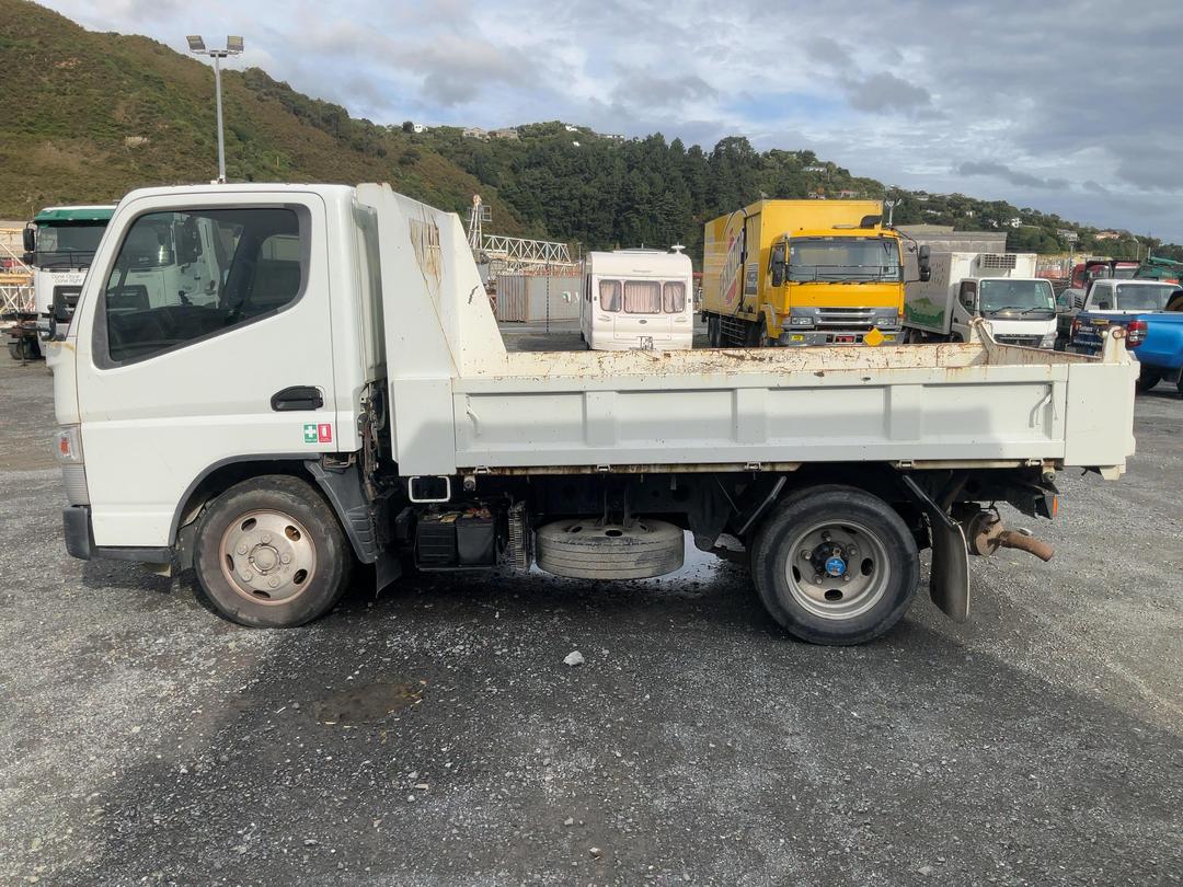 Photo '9' of Mitsubishi Canter FBA60 Tipper
