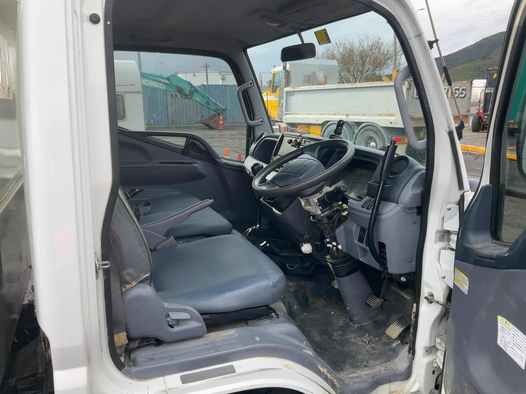 Photo '12' of Mitsubishi Canter FBA60 Tipper