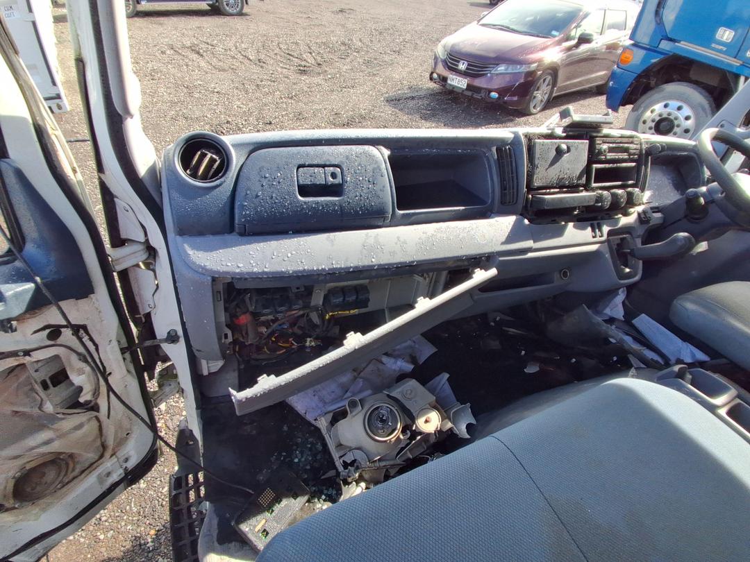 Photo '14' of Mitsubishi Fuso Canter FEB60E2 EURO 5 - 616 Traffic Management