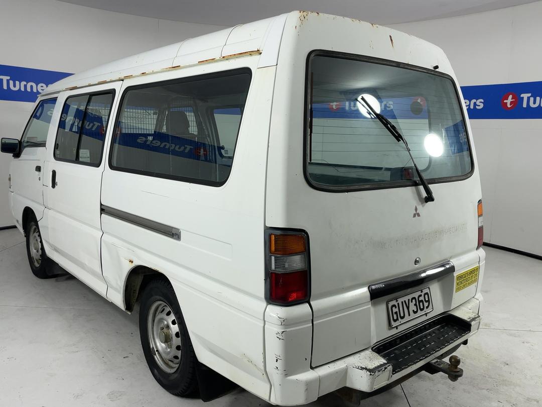 Photo '8' of Mitsubishi L300 LWB Photo '8' of Mitsubishi L300 LWB