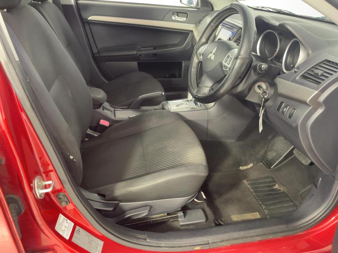 Photo '16' of Mitsubishi Lancer