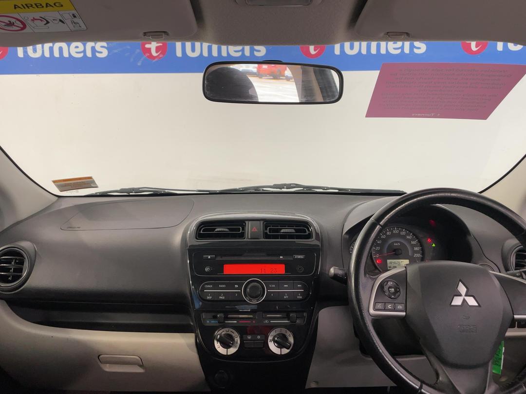 Photo '19' of Mitsubishi Mirage LS Photo '19' of Mitsubishi Mirage LS