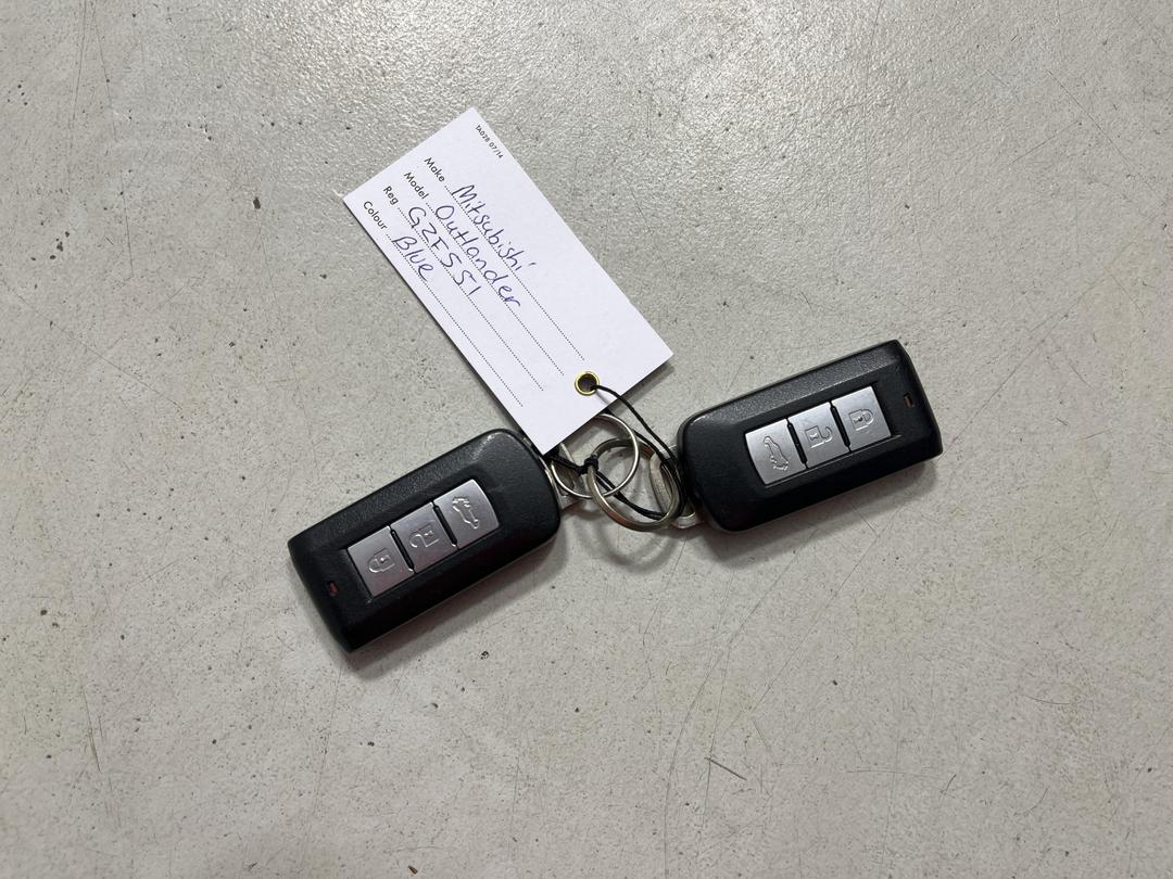 Photo '20' of Mitsubishi Outlander VRX