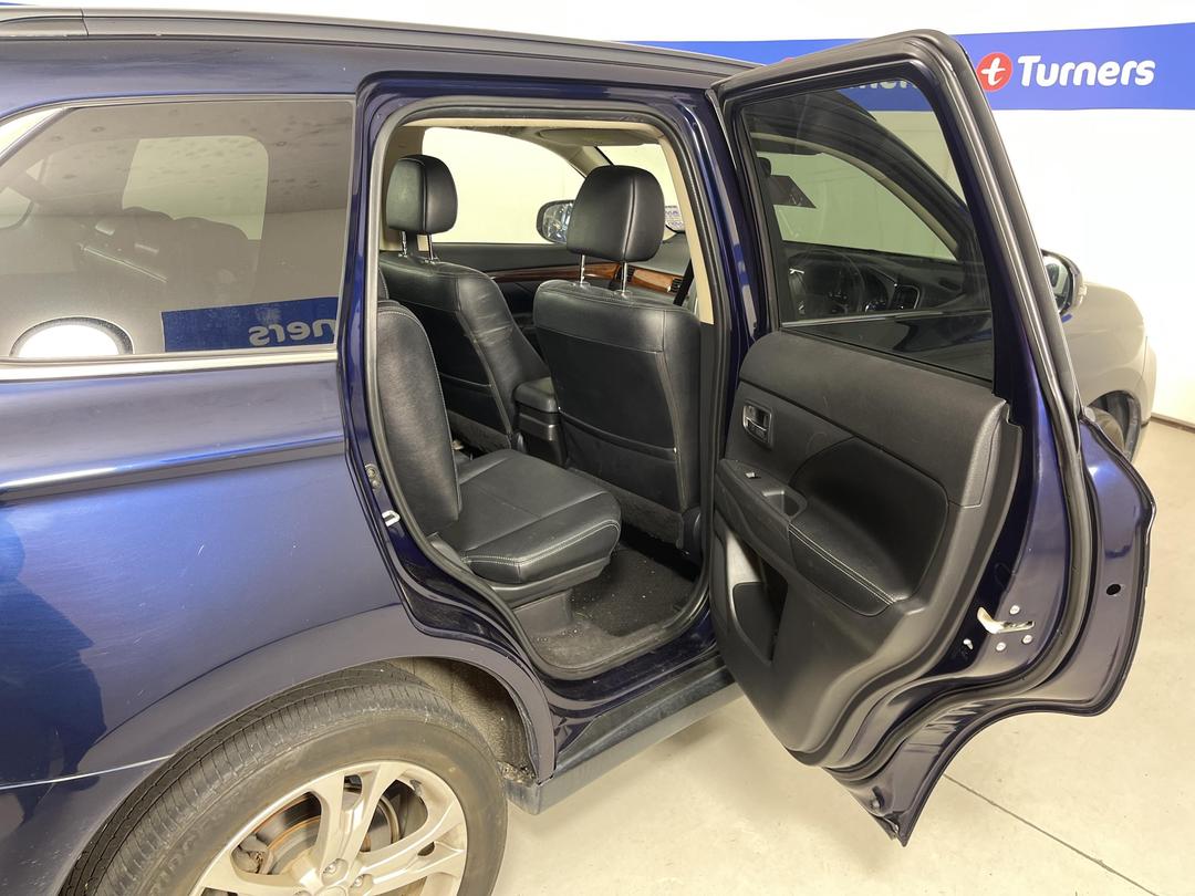 Photo '17' of Mitsubishi Outlander VRX