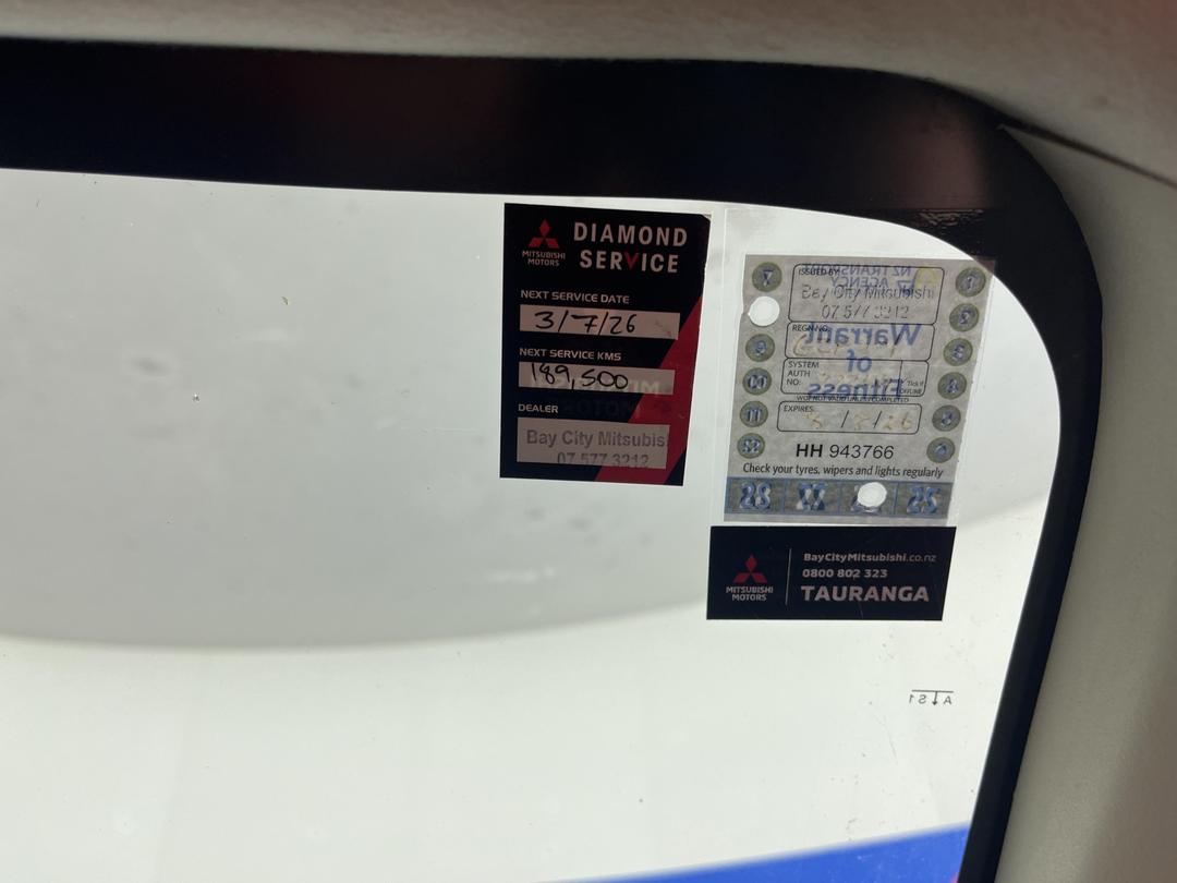 Photo '24' of Mitsubishi Outlander VRX