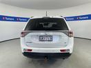 Thumbnail '6' of Mitsubishi Outlander