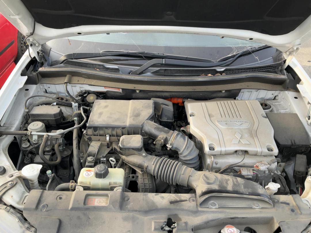 Photo '20' of Mitsubishi Outlander Phev