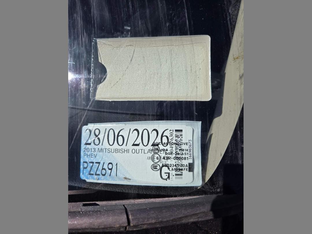 Photo '5' of Mitsubishi Outlander Phev