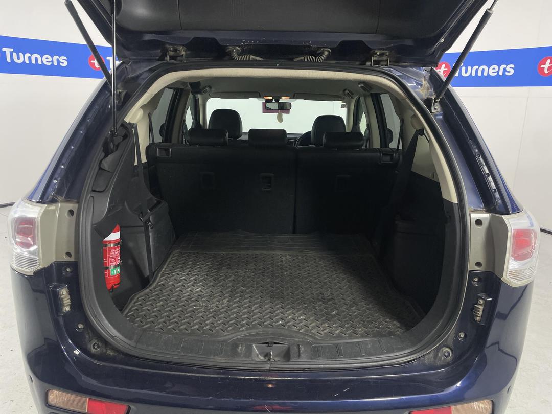 Photo '12' of Mitsubishi Outlander VRX