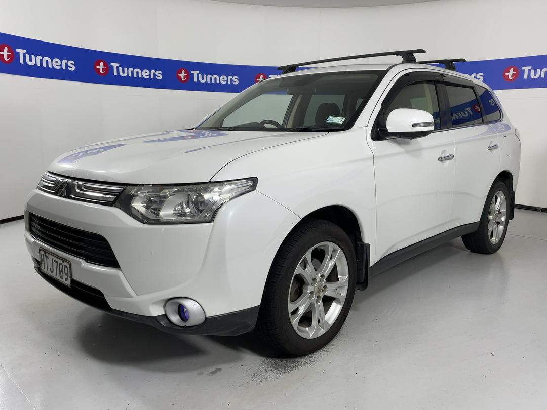 Photo '4' of Mitsubishi Outlander