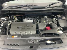 Photo '13' of Mitsubishi Outlander
