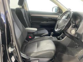 Photo '16' of Mitsubishi Outlander
