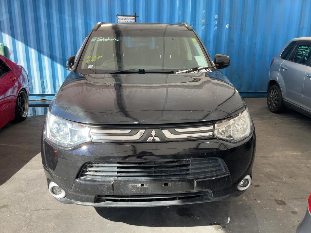 Photo '2' of Mitsubishi Outlander VR Photo '2' of Mitsubishi Outlander VR