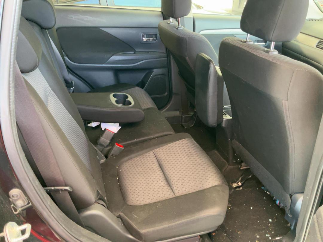Photo '11' of Mitsubishi Outlander VR Photo '11' of Mitsubishi Outlander VR