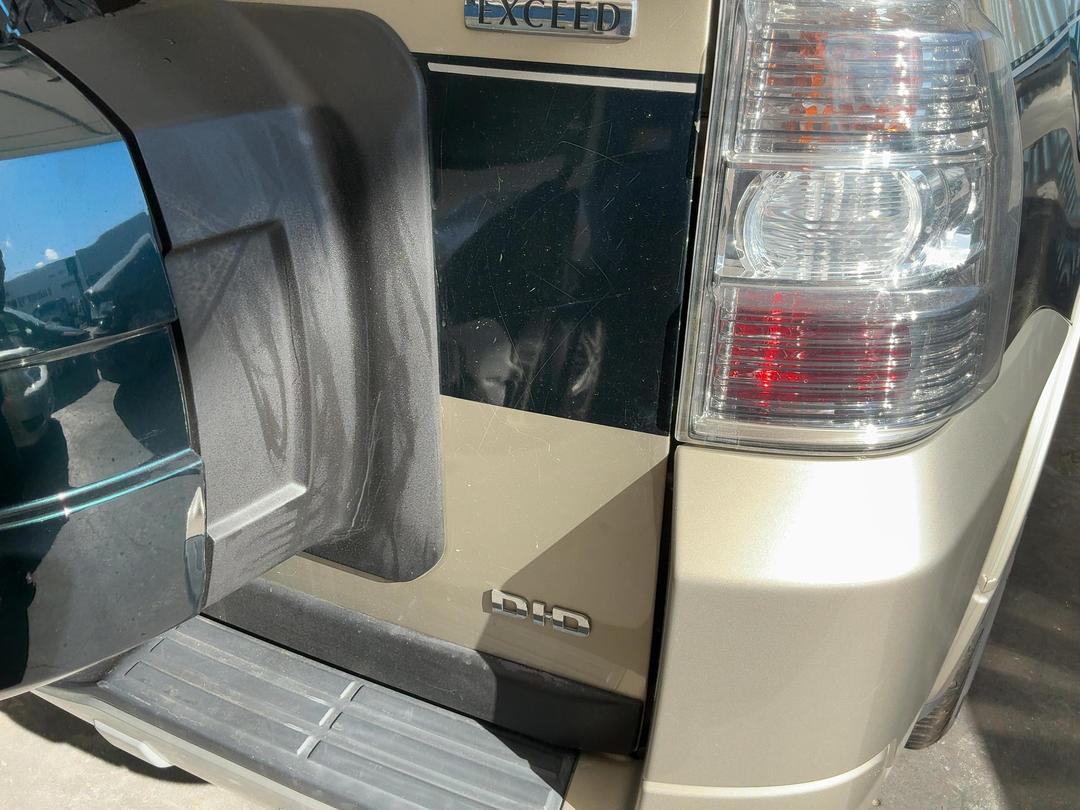Photo '14' of Mitsubishi Pajero Photo '14' of Mitsubishi Pajero