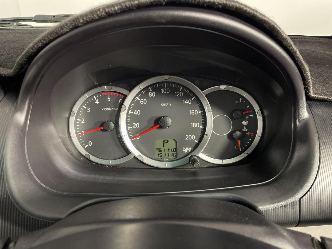 Photo '21' of Mitsubishi Triton