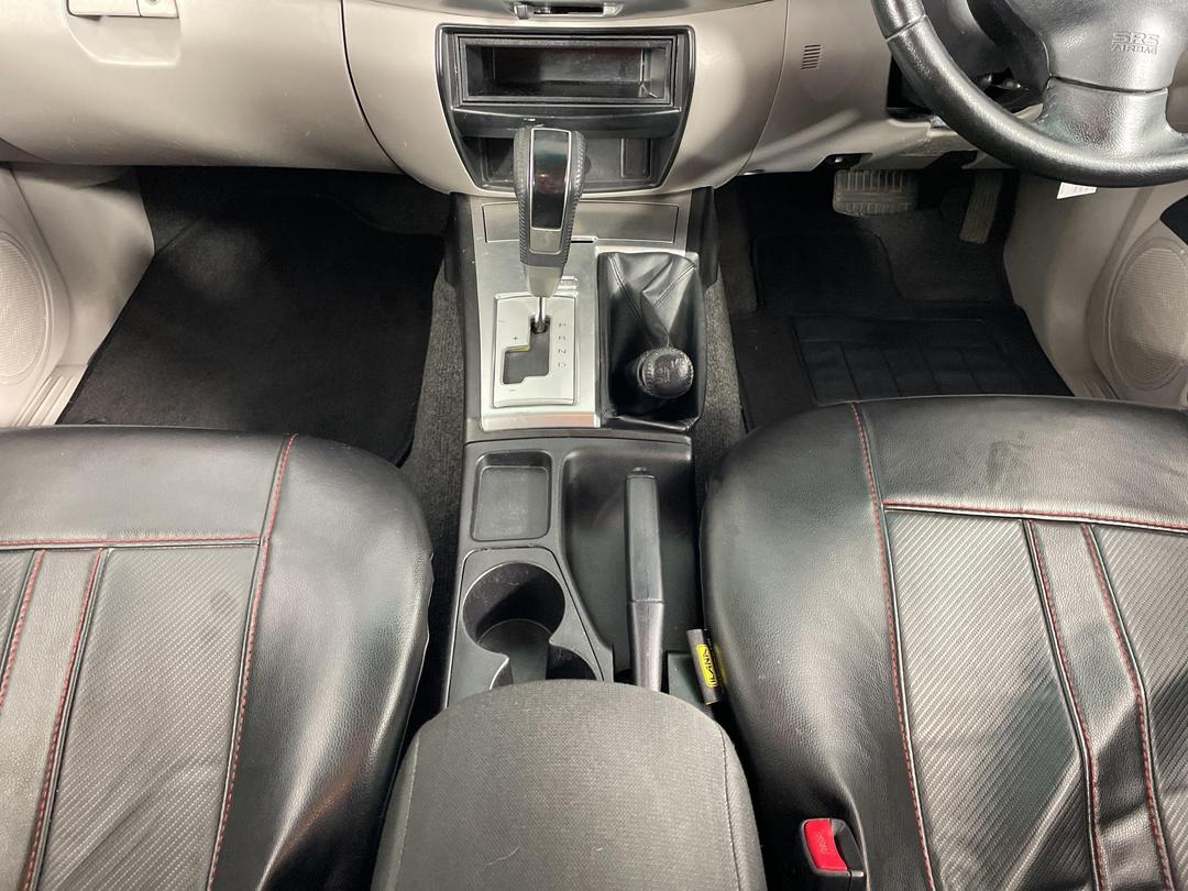 Photo '18' of Mitsubishi Triton