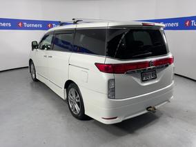 Photo '5' of Nissan Elgrand