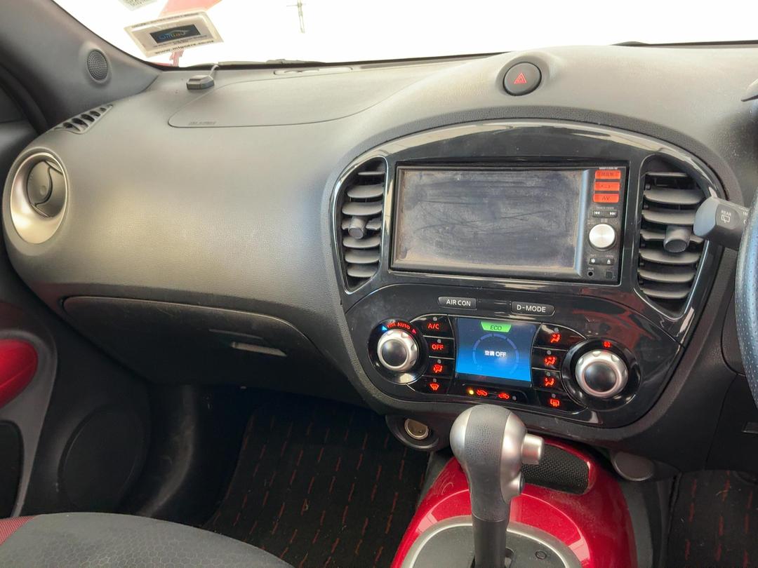 Photo '16' of Nissan Juke Photo '16' of Nissan Juke
