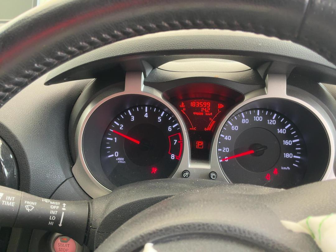 Photo '16' of Nissan Juke Photo '16' of Nissan Juke