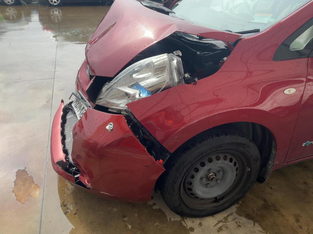 Photo '16' of Nissan Leaf