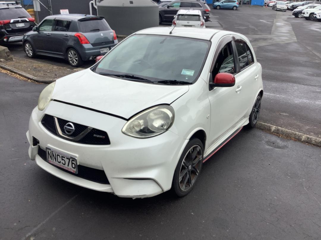 Photo '3' of Nissan March