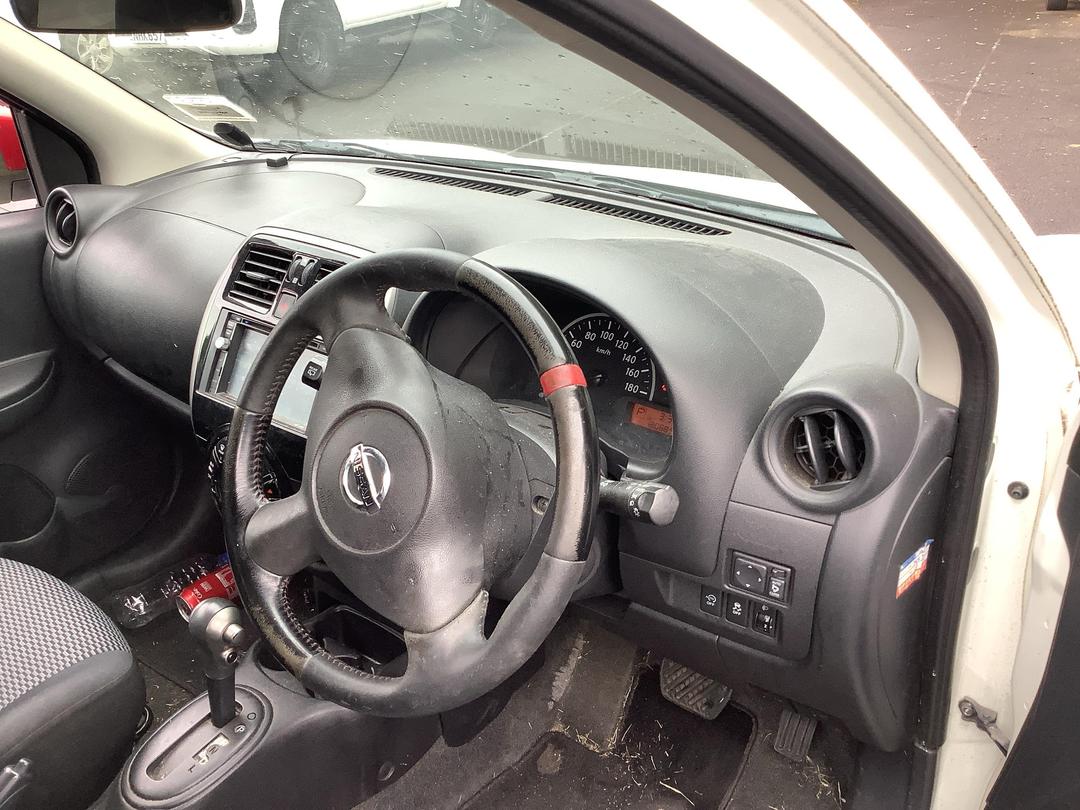 Photo '13' of Nissan March