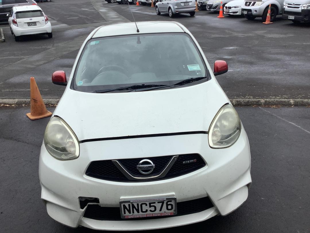 Photo '2' of Nissan March