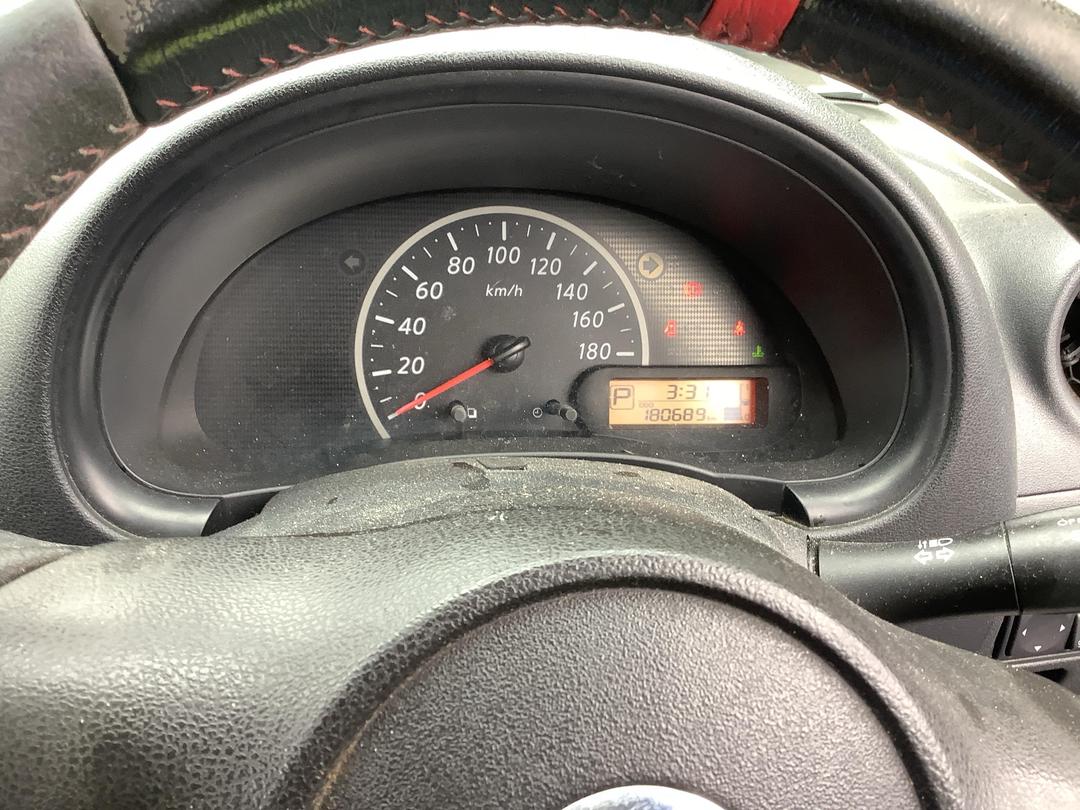 Photo '9' of Nissan March