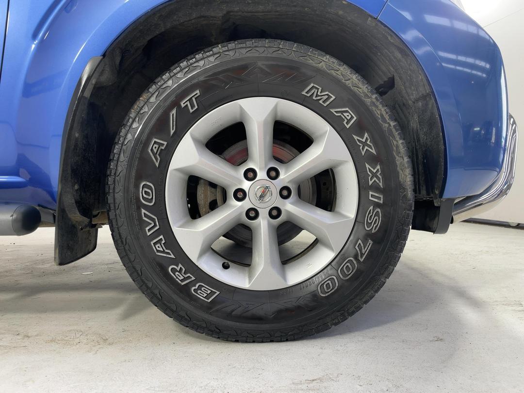 Photo '9' of Nissan Navara