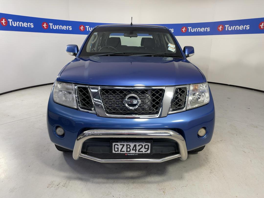 Photo '2' of Nissan Navara
