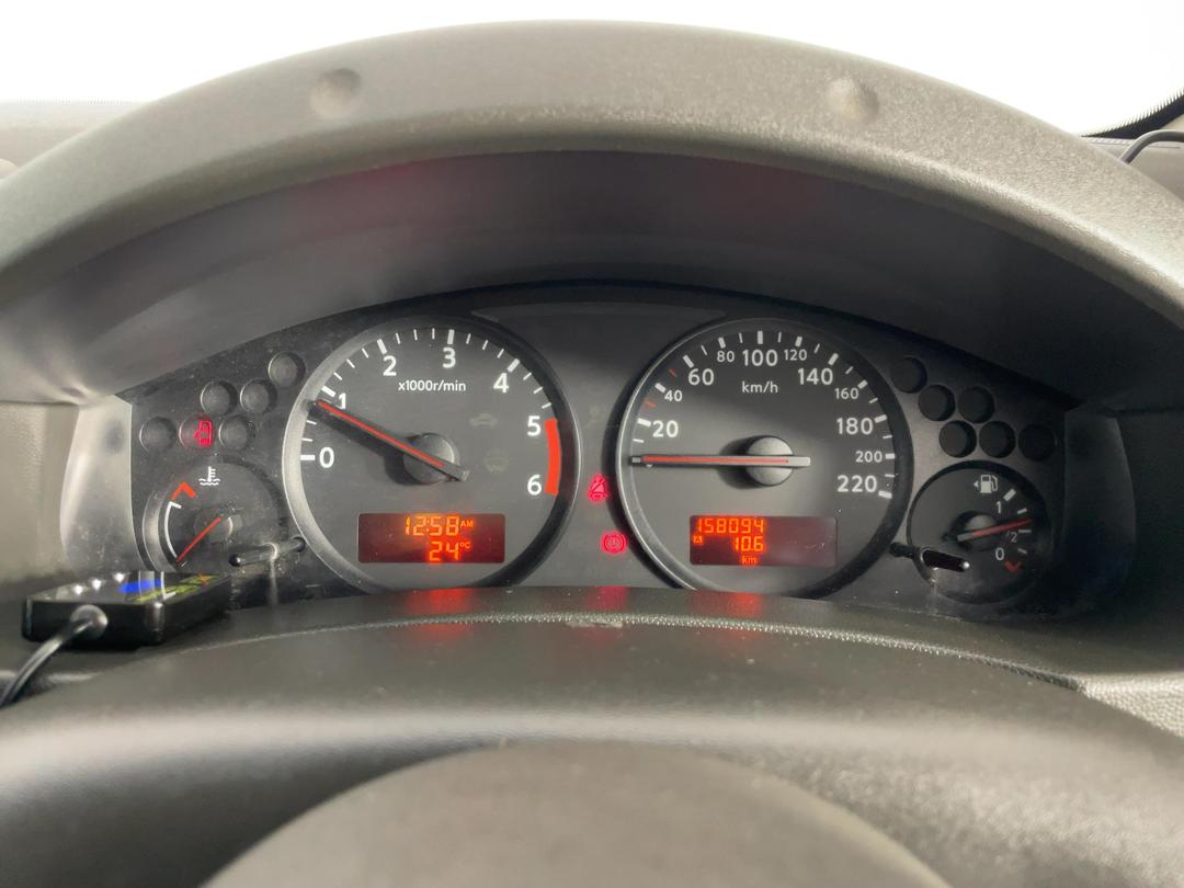 Photo '21' of Nissan Navara