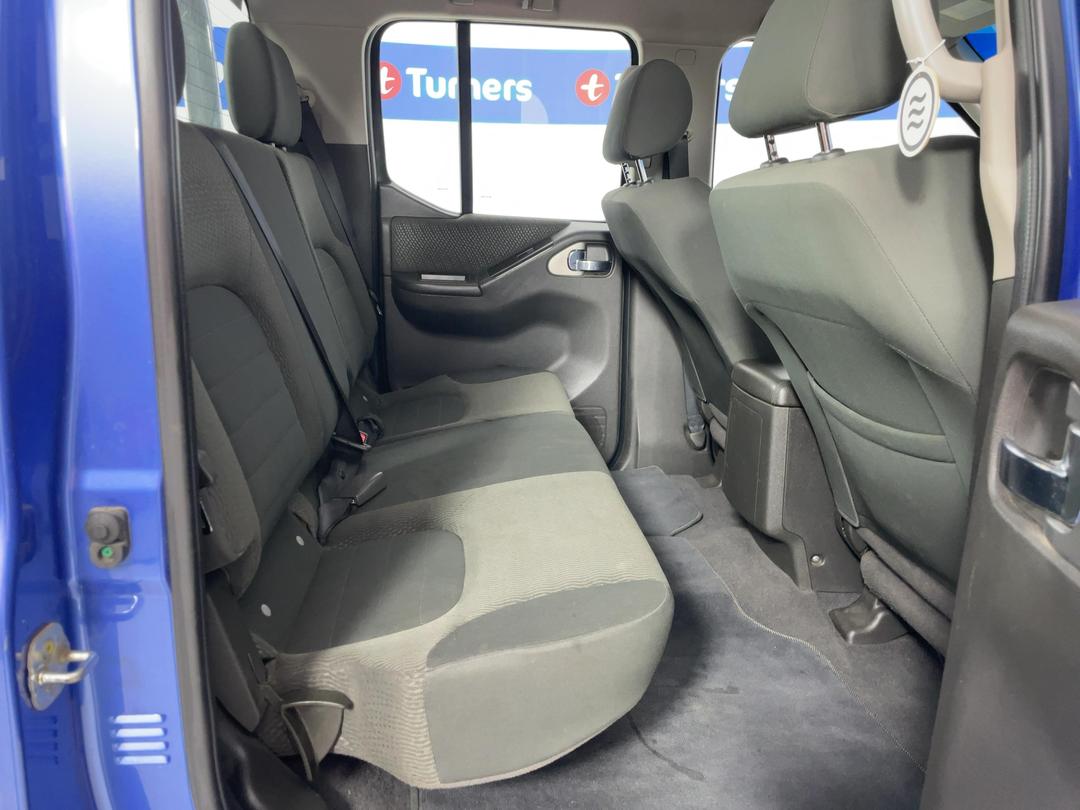 Photo '20' of Nissan Navara