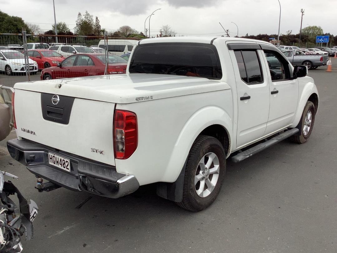 Photo '8' of Nissan Navara D/C ST-X Photo '8' of Nissan Navara D/C ST-X