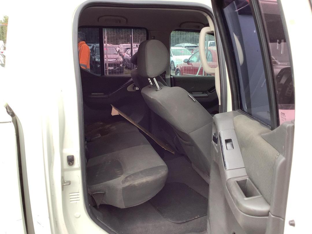 Photo '9' of Nissan Navara D/C ST-X Photo '9' of Nissan Navara D/C ST-X
