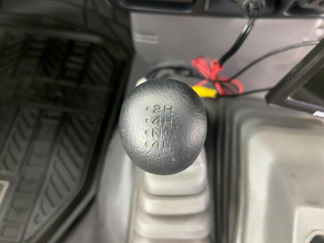 Photo '21' of Nissan Navara