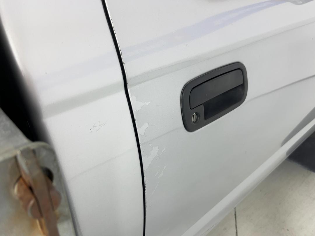 Photo '25' of Nissan Navara