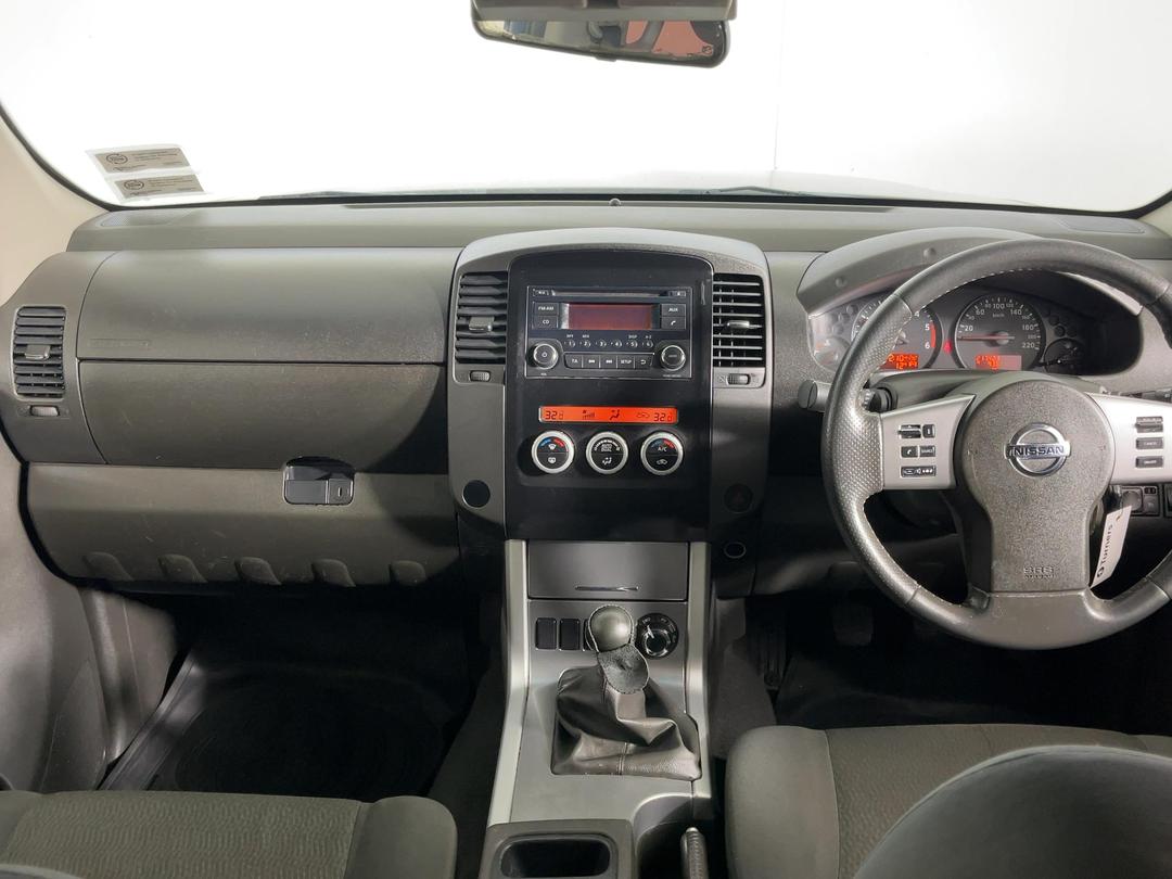 Photo '17' of Nissan Navara