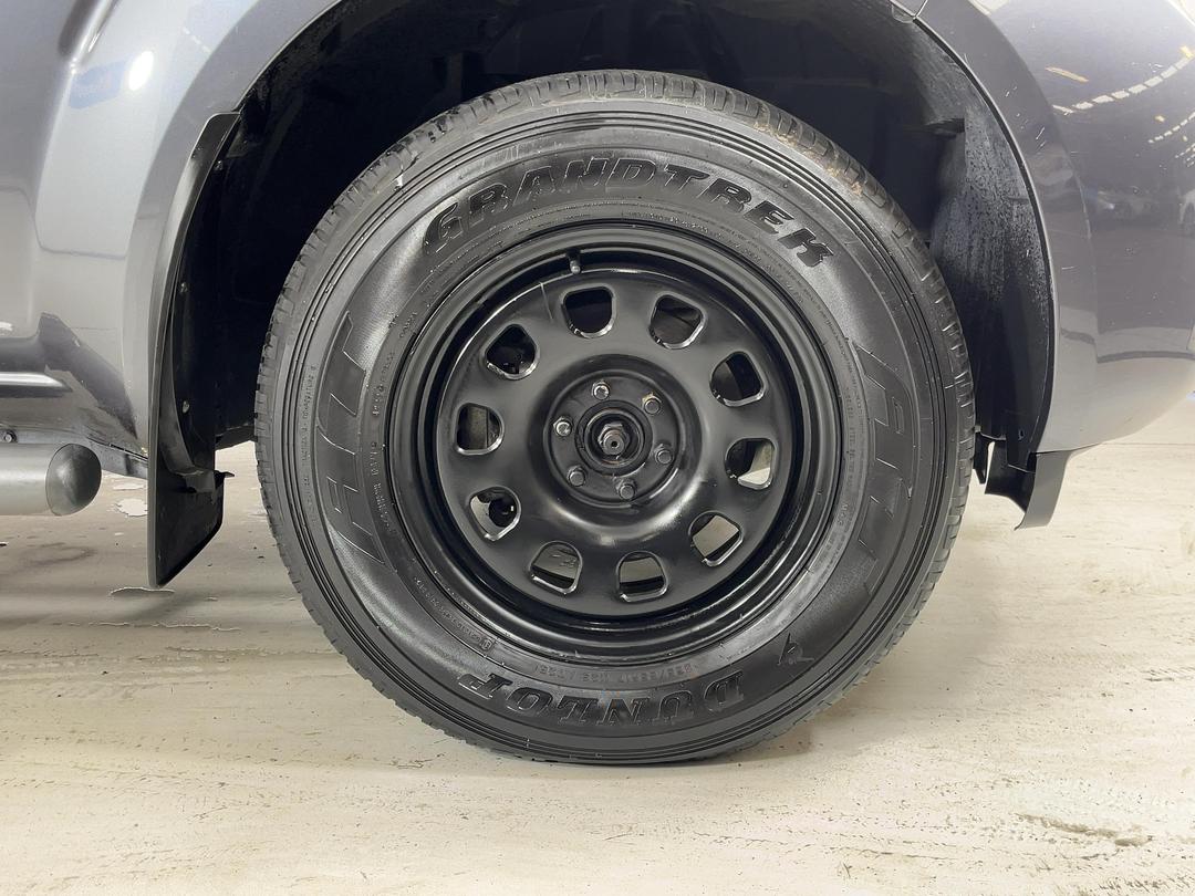 Photo '9' of Nissan Navara
