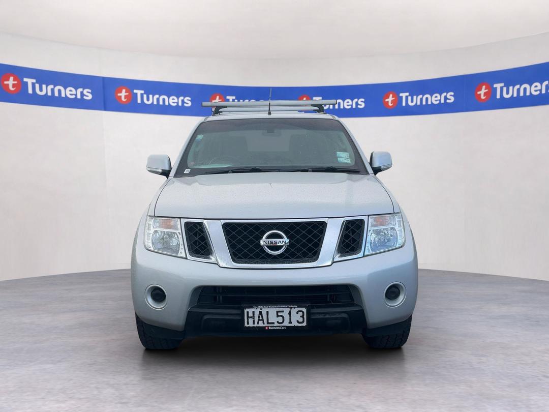 Photo '2' of Nissan Navara