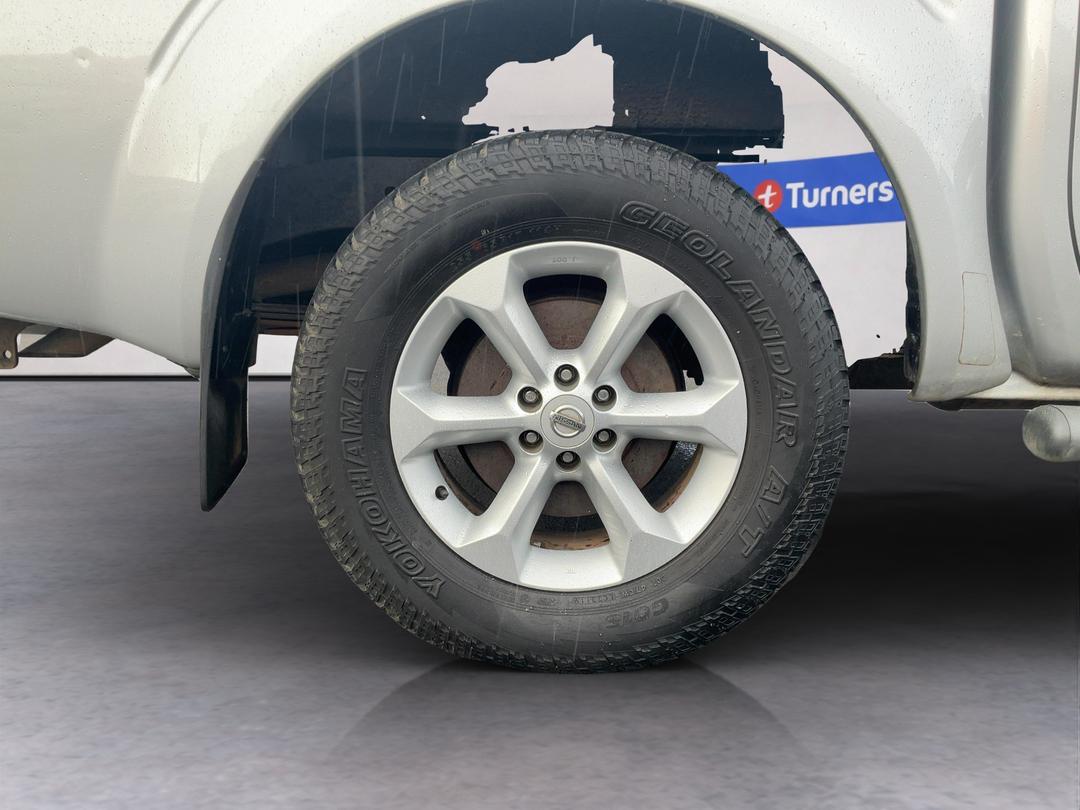 Photo '12' of Nissan Navara