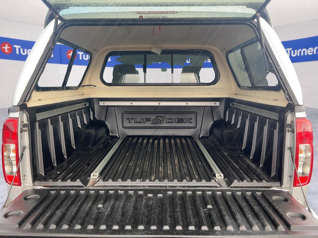Photo '14' of Nissan Navara