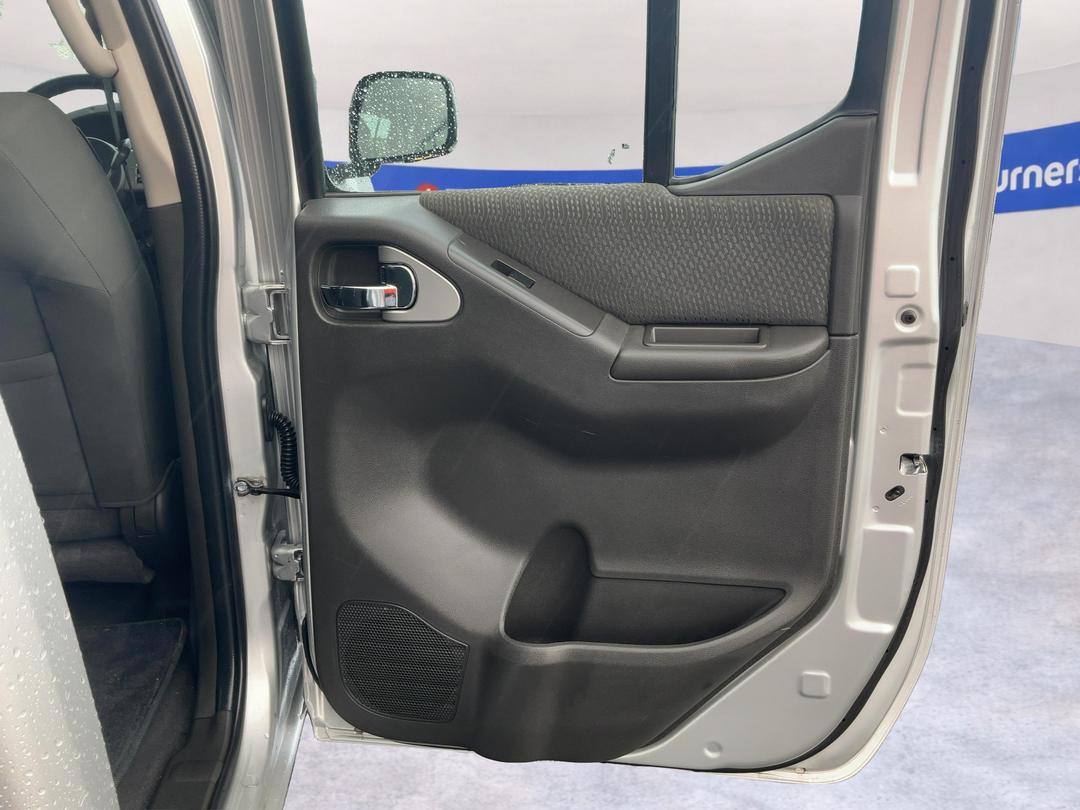 Photo '19' of Nissan Navara
