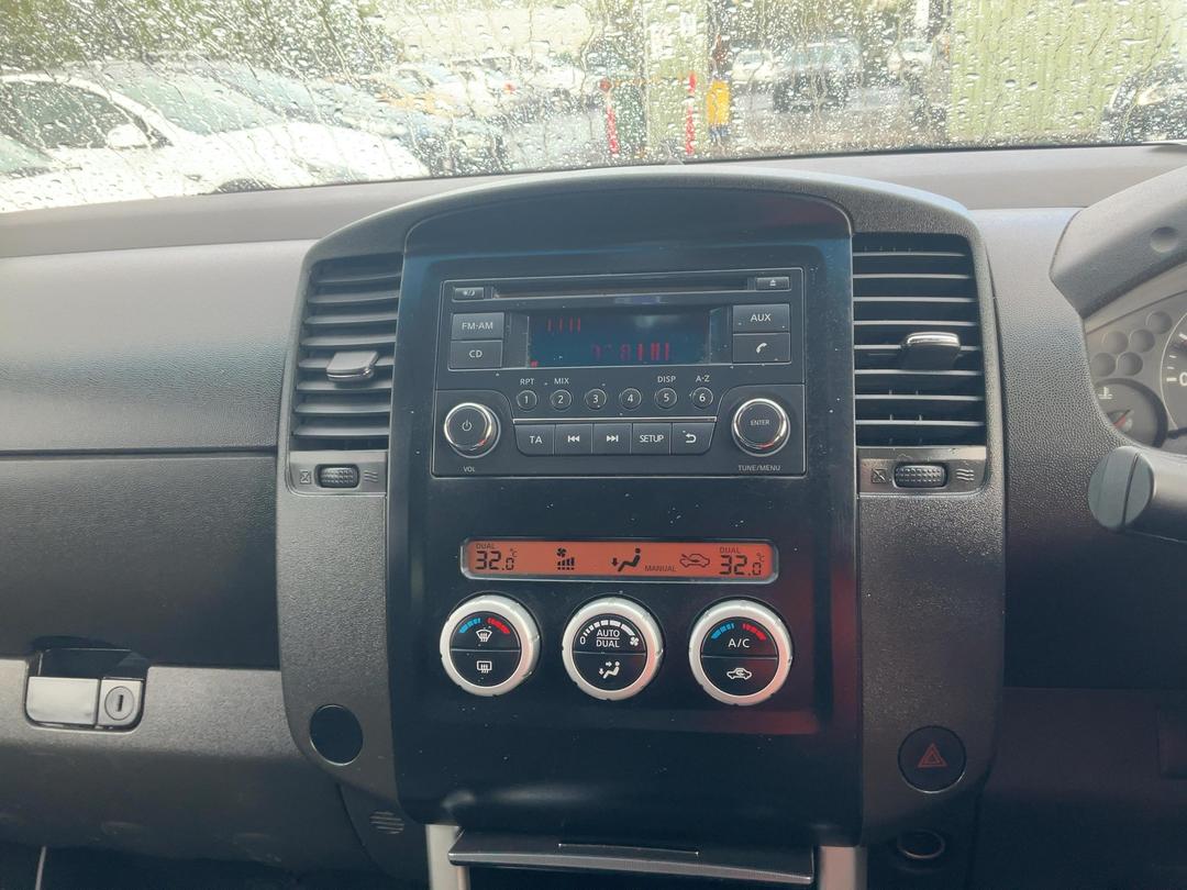Photo '29' of Nissan Navara