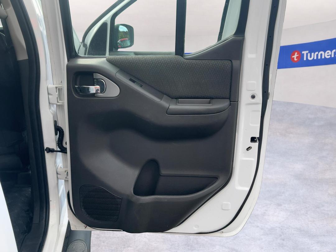 Photo '19' of Nissan Navara