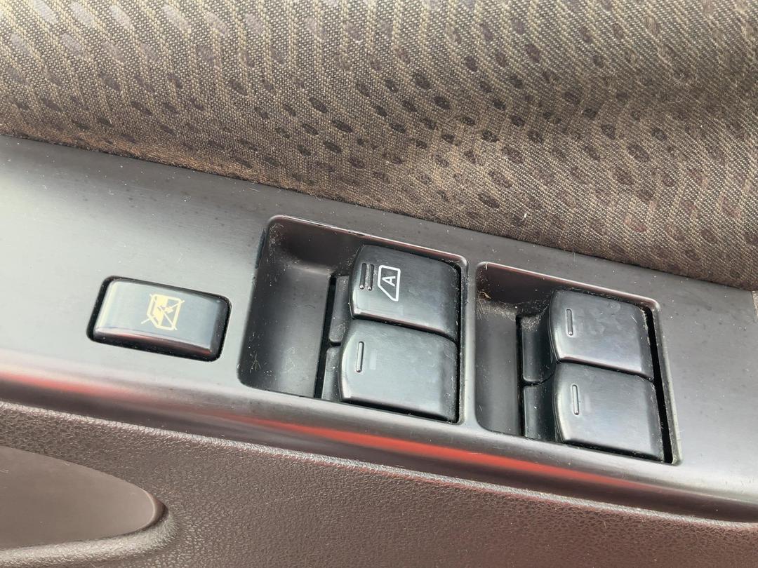 Photo '25' of Nissan Navara